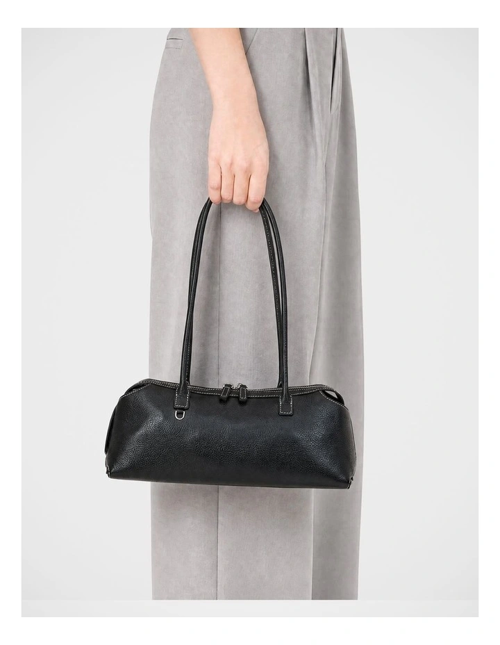 Niko Leather Shoulder Bag in Black image 3