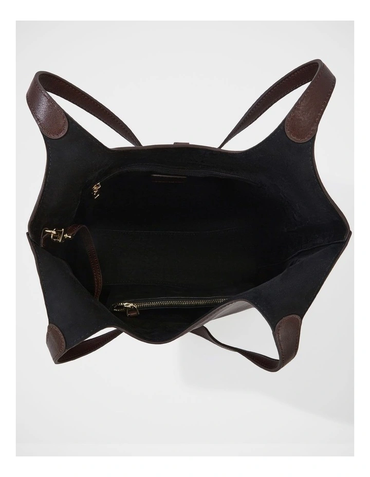 June Leather Shoulder Bag in Brown image 6