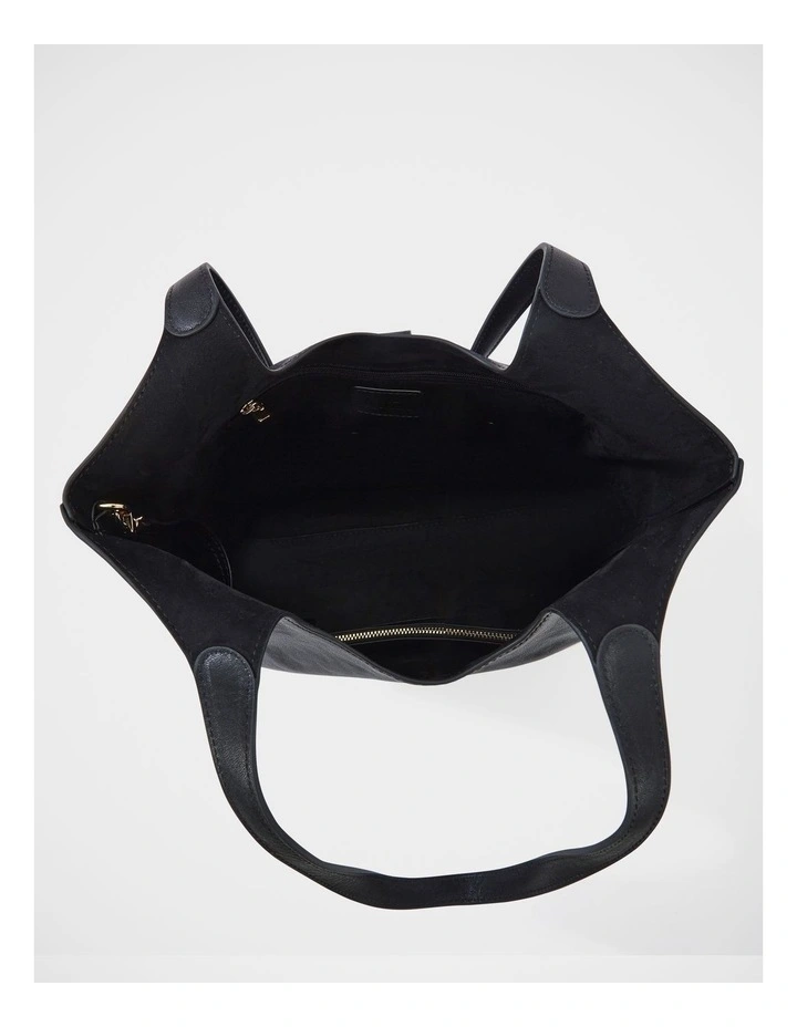 June Leather Shoulder Bag in Black image 6