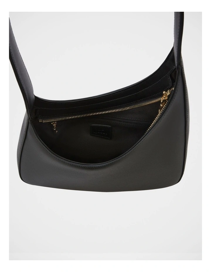 Isra Leather Shoulder Bag in Black image 6