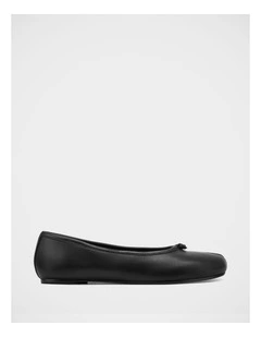 Byron Leather Tabi in Black