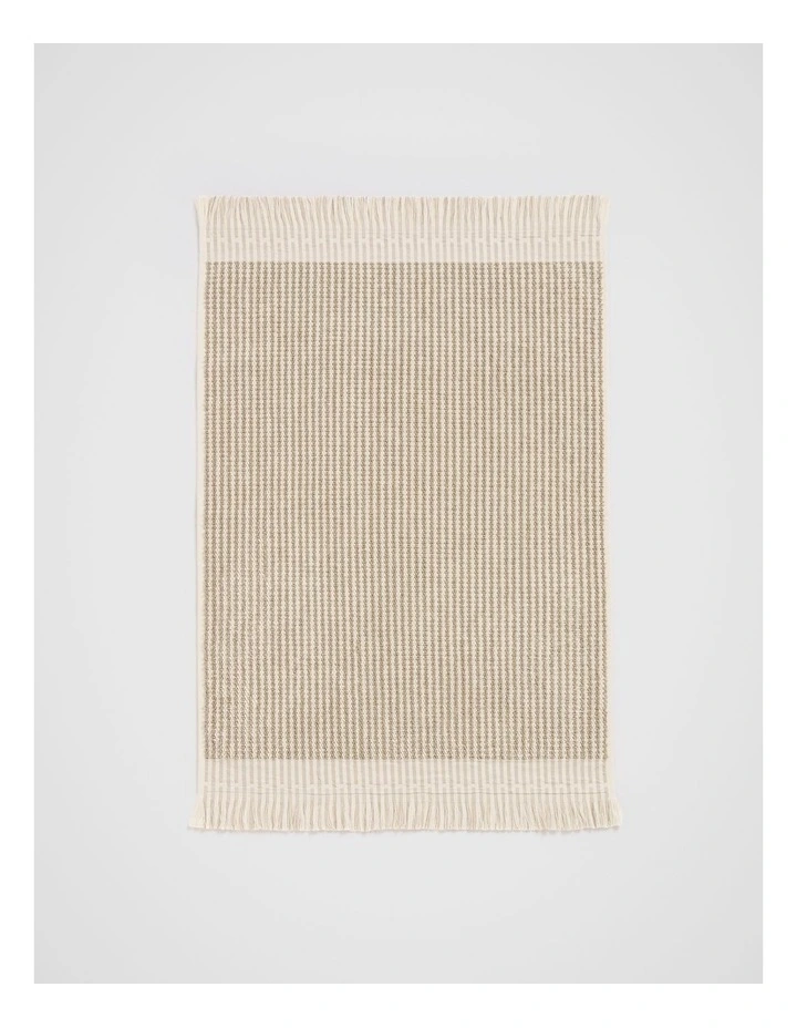 Zadie Hand Towel in Rye image 3