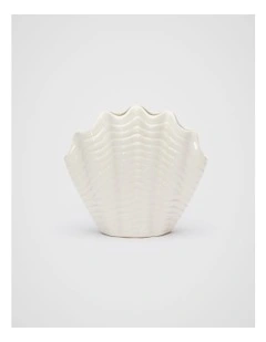 Shell Vase in Cloud Cream