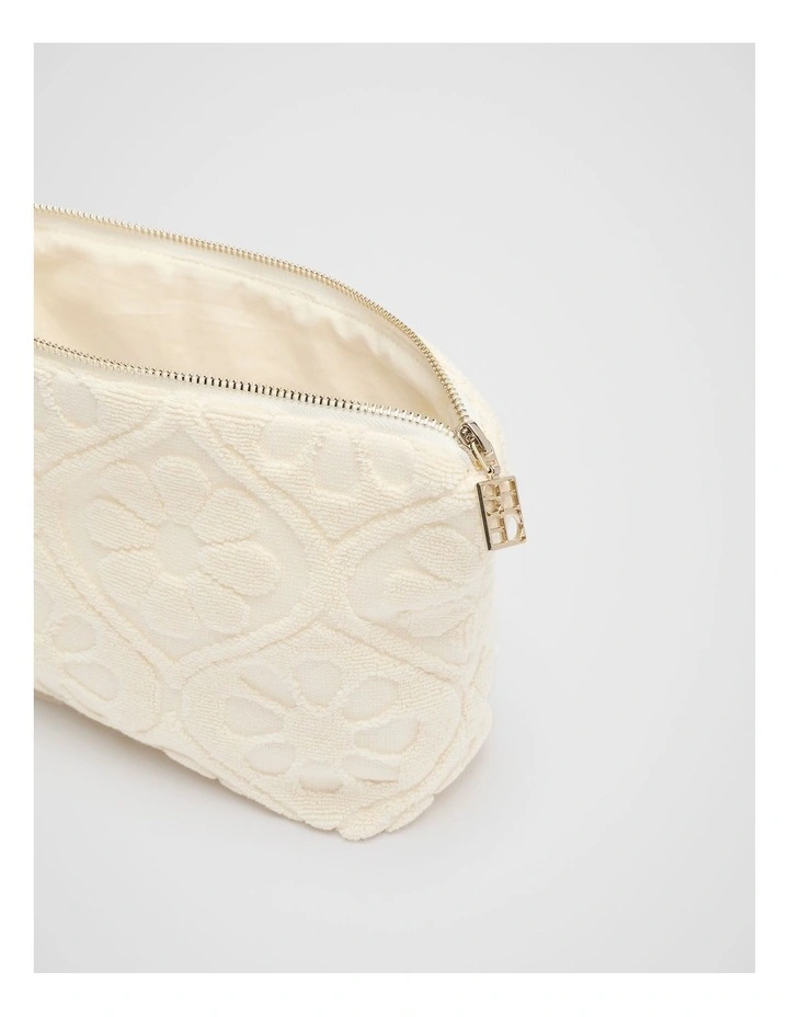 Flower Pouch in Butter Cream image 3