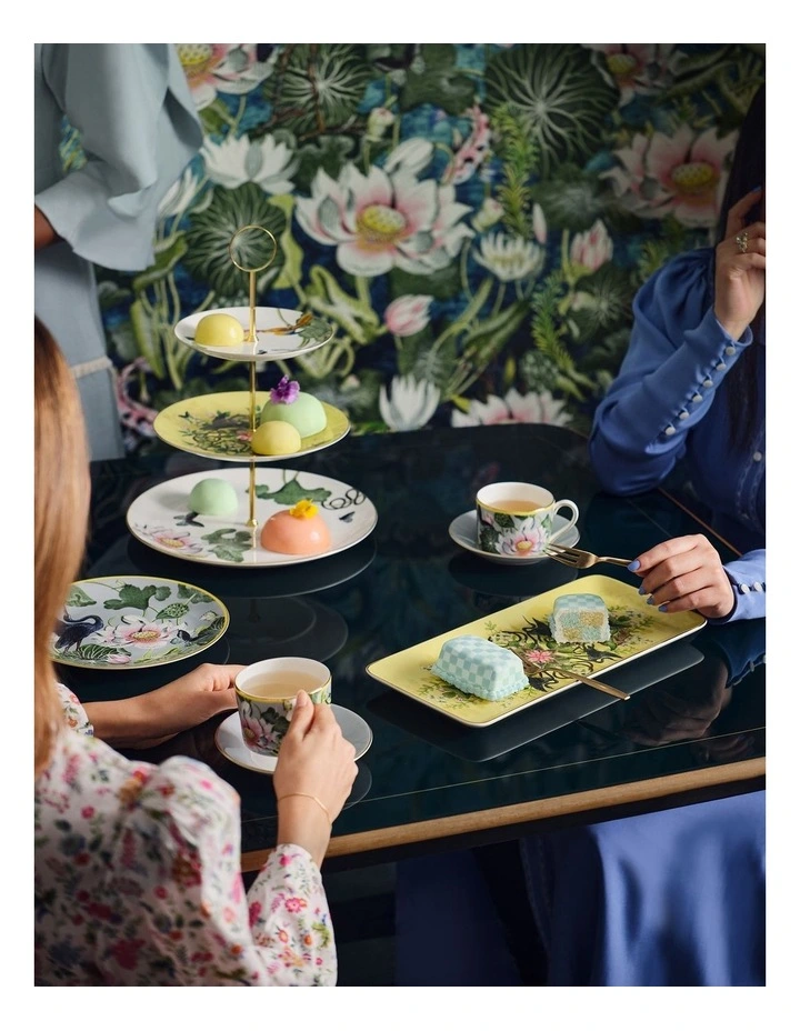Wonderlust Waterlily 3 Tier Cake Stand in White/Yellow image 2