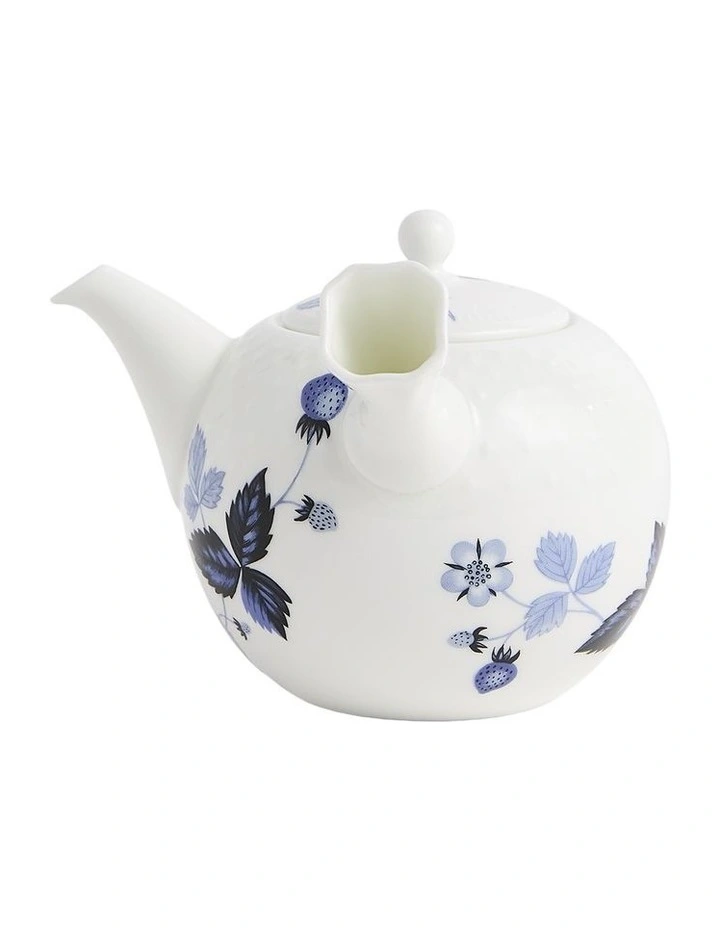 Wild Strawberry Teapot 430ml in Inky Blue image 6