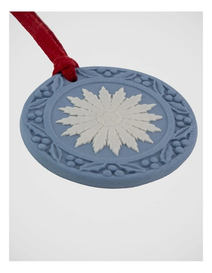Festive Flower Ornament Blue / White image 2