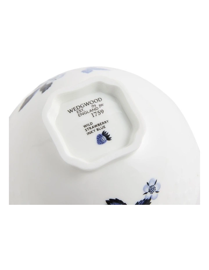 Wild Strawberry Rice Bowl 11cm in Inky Blue image 3