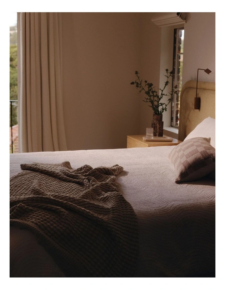 Tali 40x80 Lumbar Cushion in Husk image 4