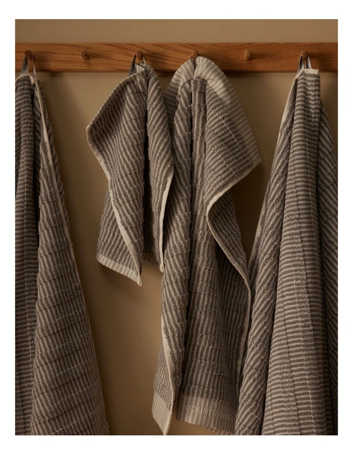 Pippa Australian Cotton Face Washer in Pale Grey image 2