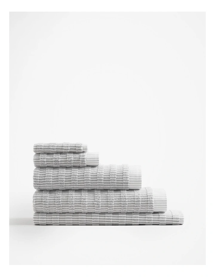 Pippa Australian Cotton Hand Towel in Pale Grey image 4