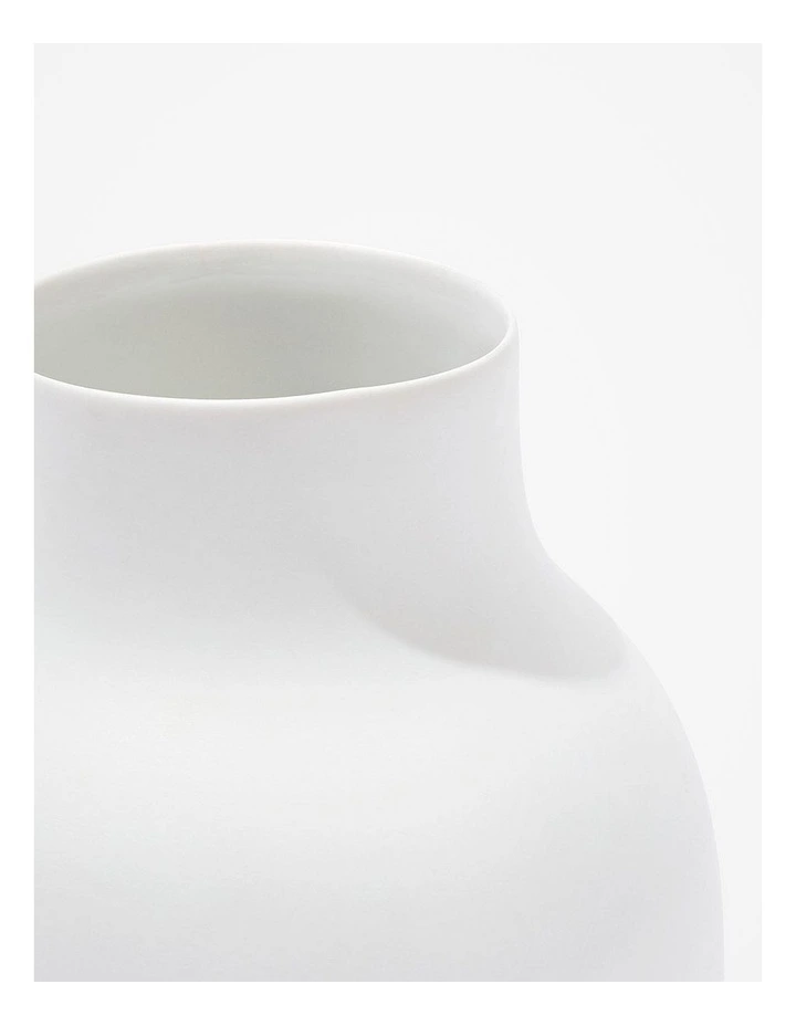 Dane Ceramic Small Vase in Snow image 2