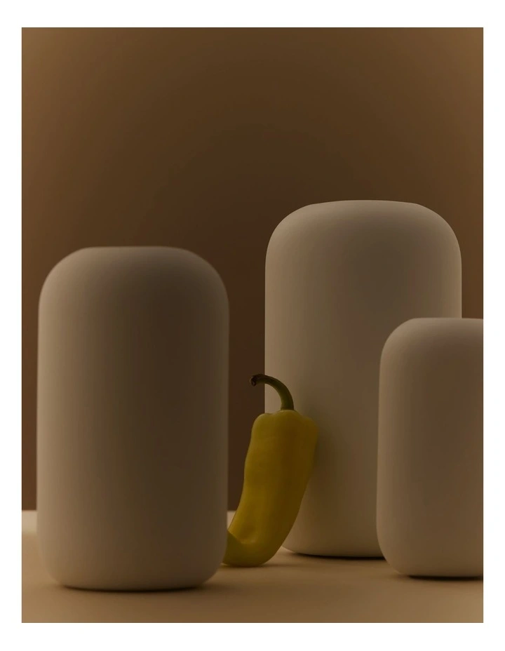 Narooma Small Vase in Snow image 2