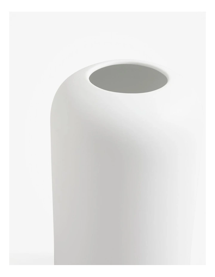 Narooma Large Vase in Snow image 3