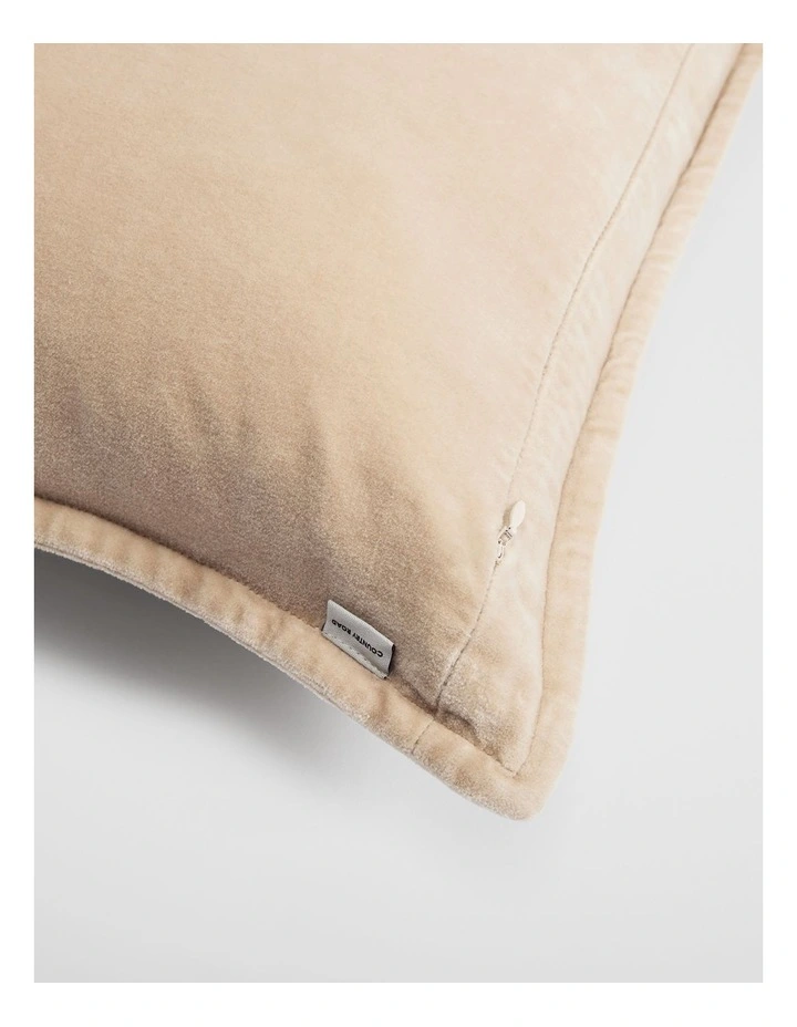 Pia Organically Grown Cotton Velvet 55x55 Cushion in Natural image 3