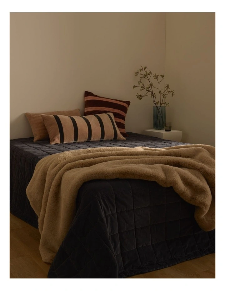 Elm Bed Cover in Bermuda image 2