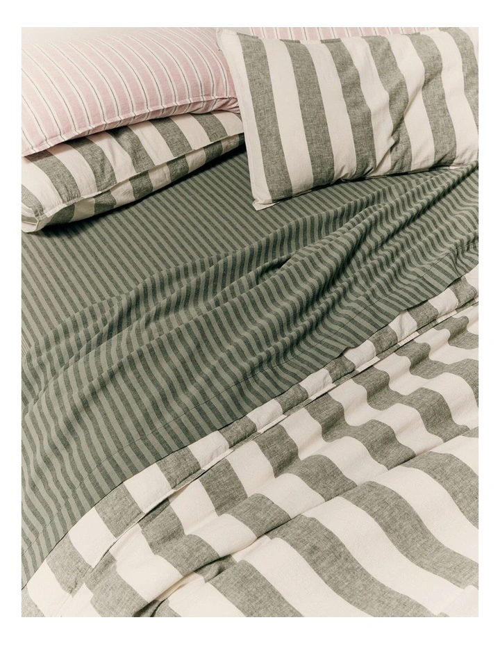Osman Queen Fitted Sheet in Juniper image 2