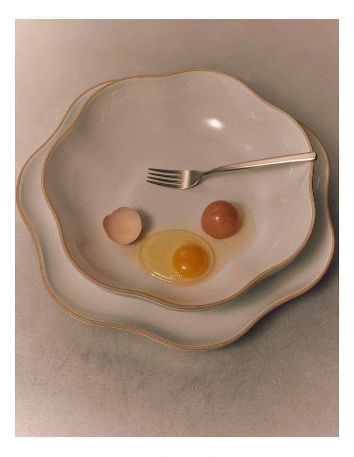 Como Serving Bowl in Natural image 2
