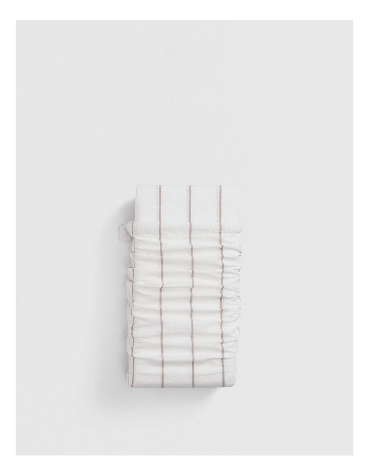 Zuri Cot Fitted Sheet in Maple image 2