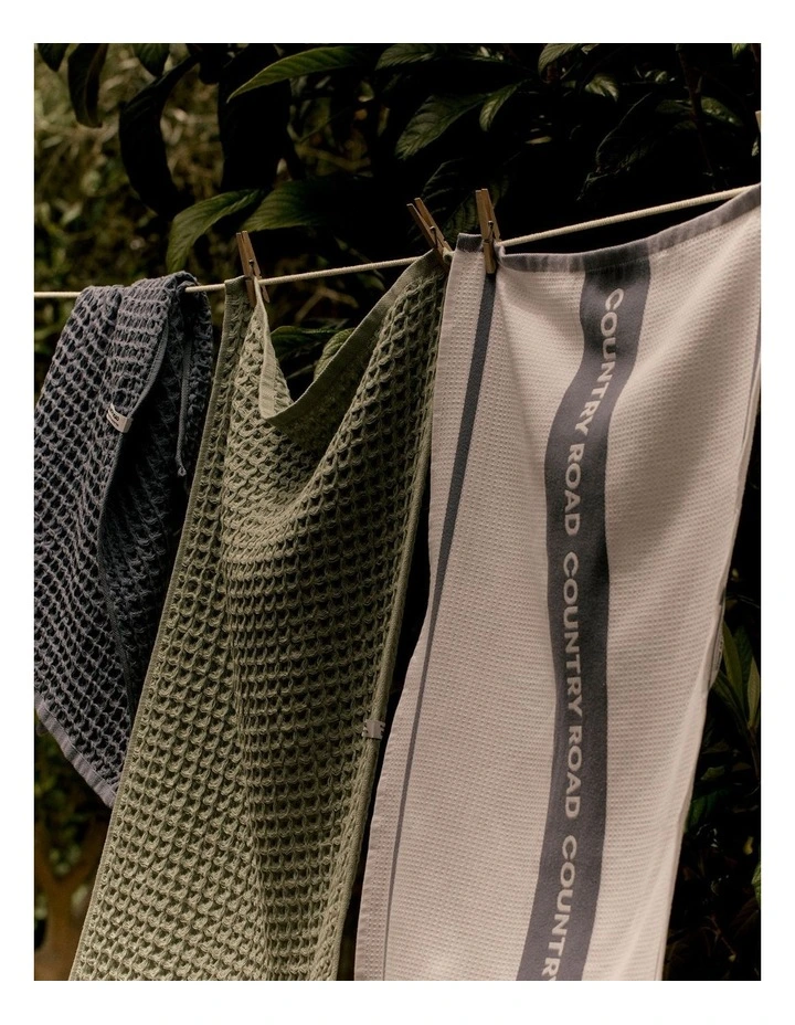 Meeka Verified Australian Cotton Tea Towel Pack Of 2 in Deep Lake image 2