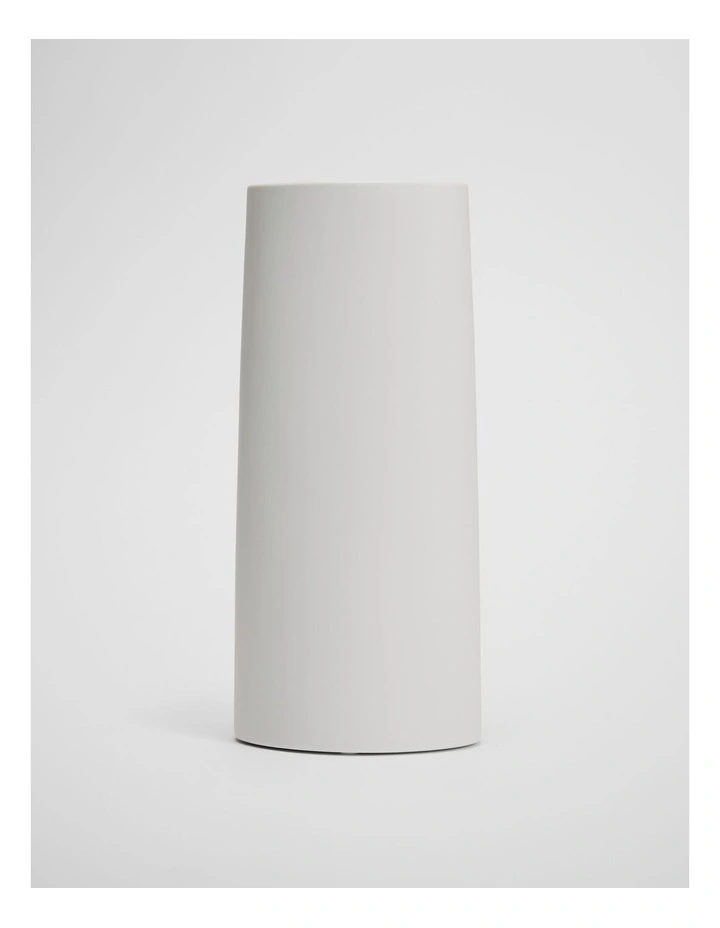 Karli Large Vase in Snow image 1