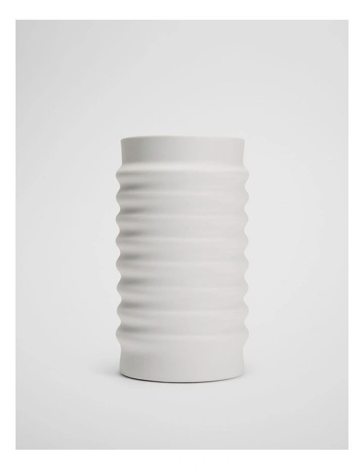 Tori Large Vase in Snow image 1