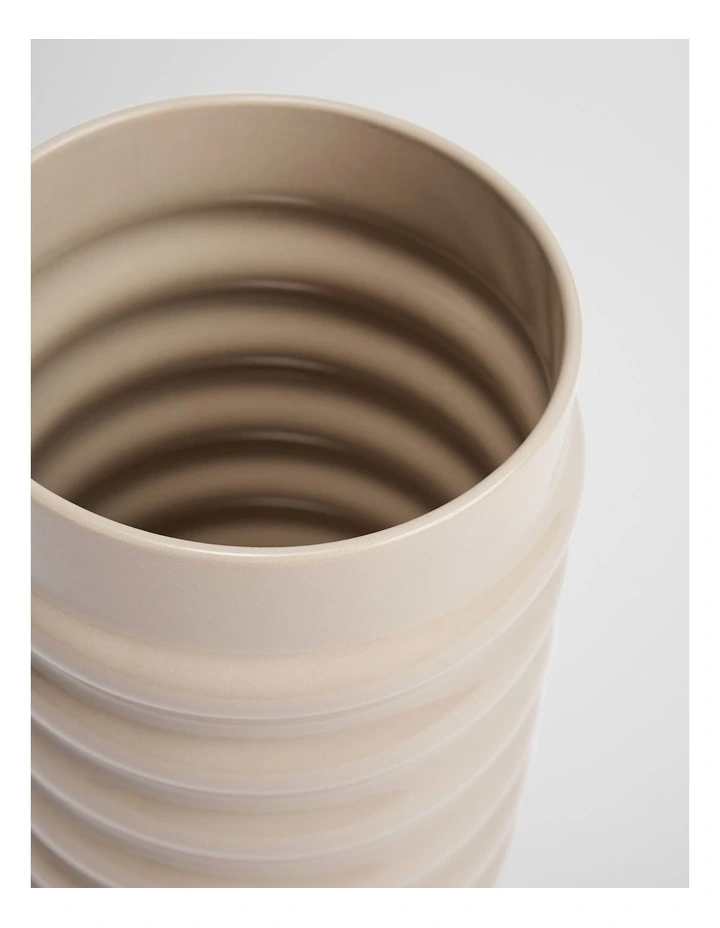 Tori Medium Vase in Sand image 2