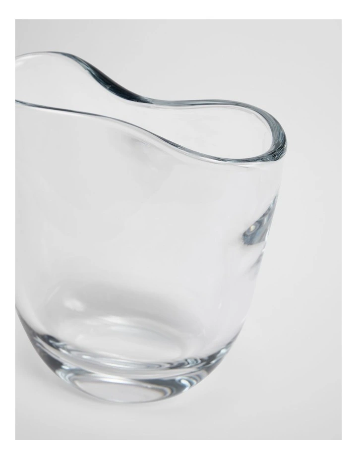 Lina Med Glass Vase in Clear image 2