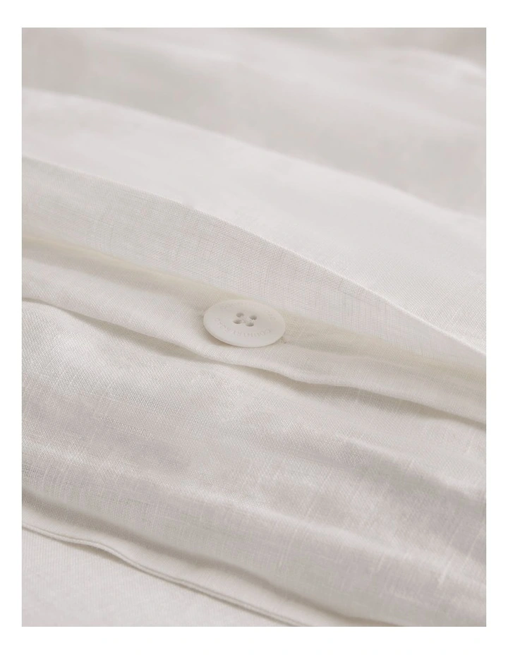 Skye Organically Grown Linen Queen Quilt Cover in Snow image 3
