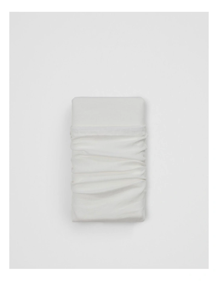 Skye Organically Grown Linen Queen Flat Sheet in Snow image 1