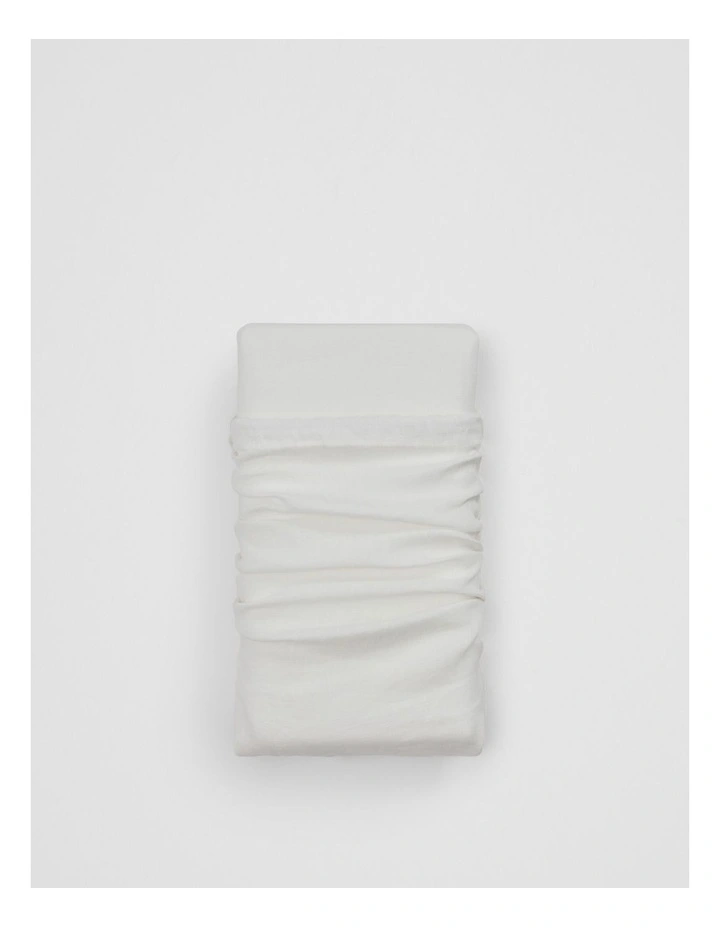 Skye Organically Grown Linen King Fitted Sheet in Snow image 1
