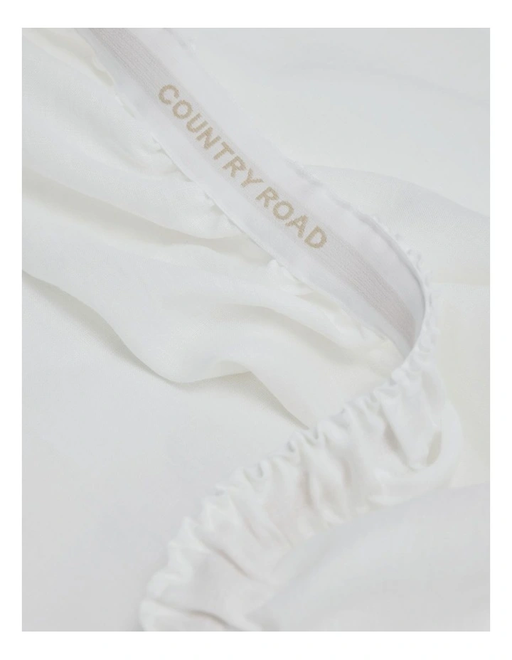 Skye Organically Grown Linen King Fitted Sheet in Snow image 2
