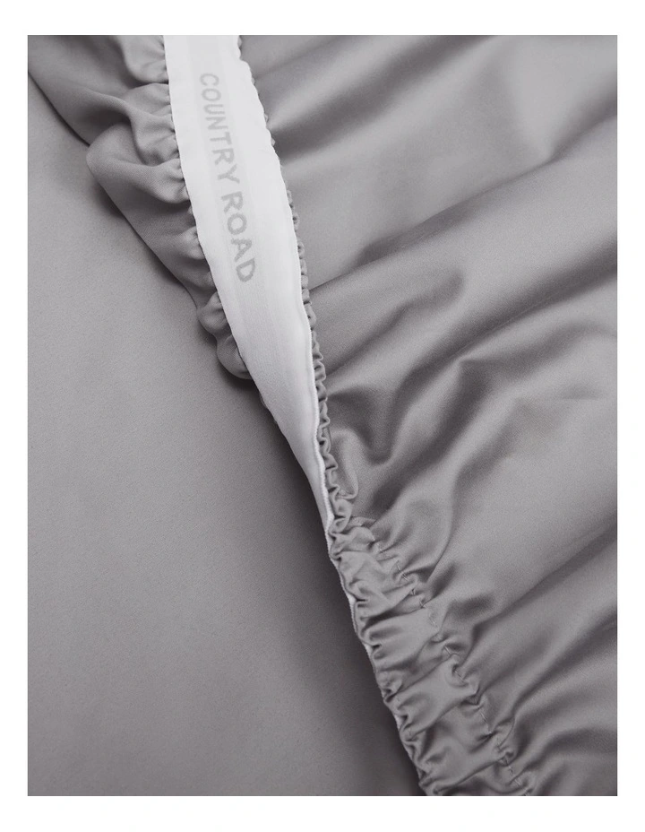 Heron Queen Fitted Sheet in Silver image 1