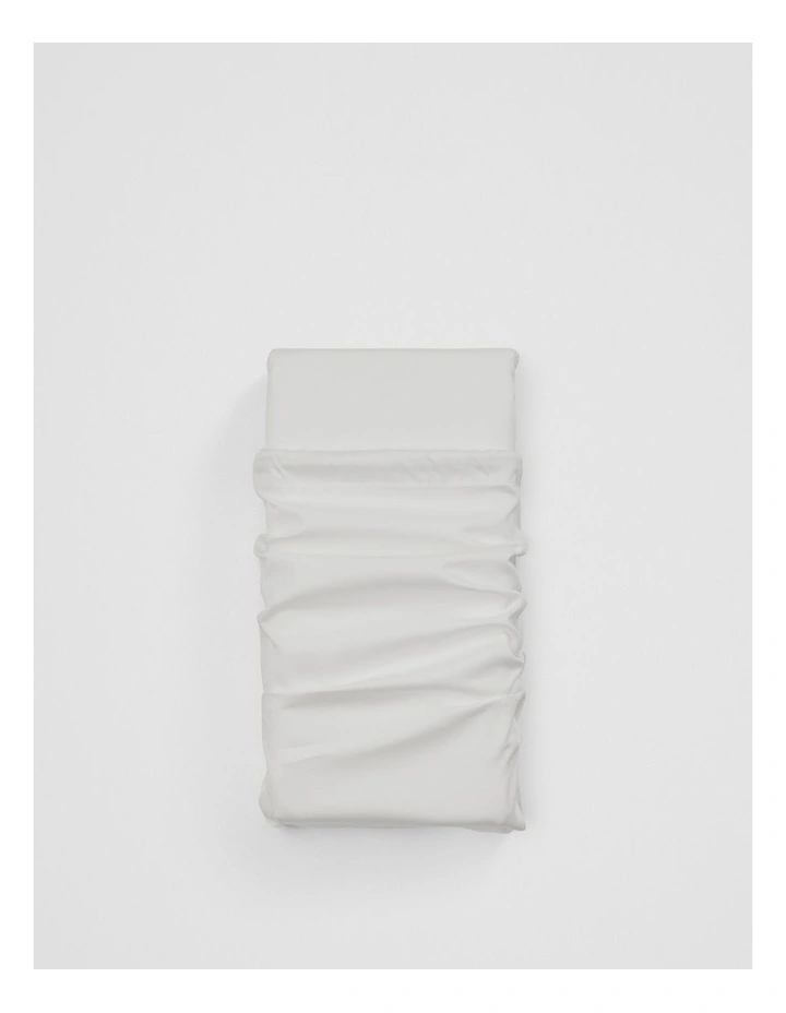 Heron Organically Grown Cotton Queen Flat Sheet in Snow image 1