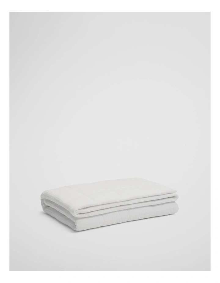 Lili Organically Grown Cotton Cot Quilt Cover in Snow image 1