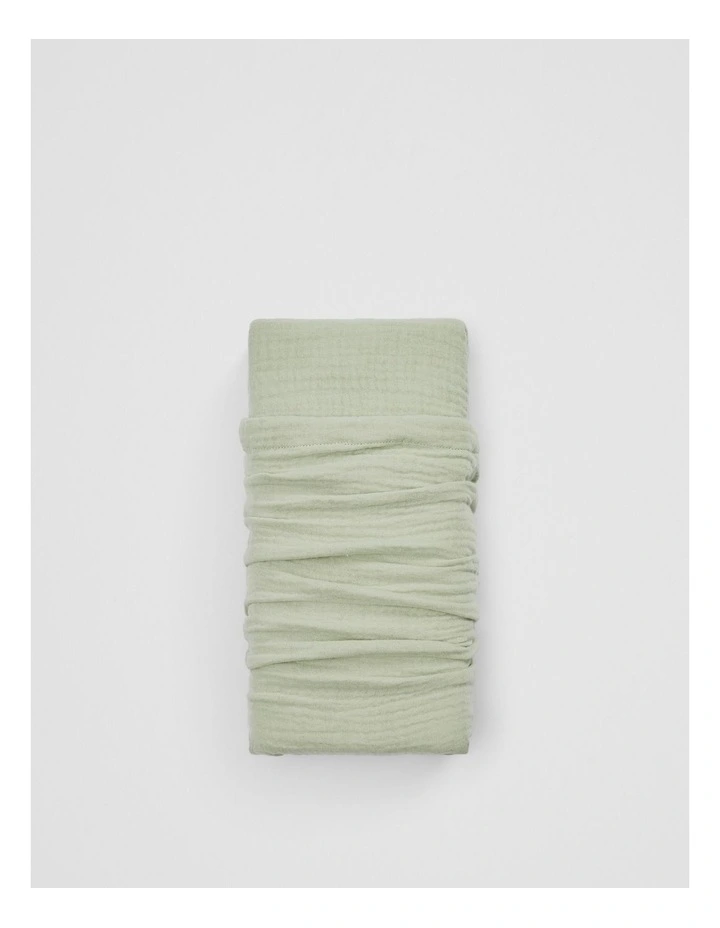 Lili Organically Grown Cotton Bassinet Sheet in Pear image 2