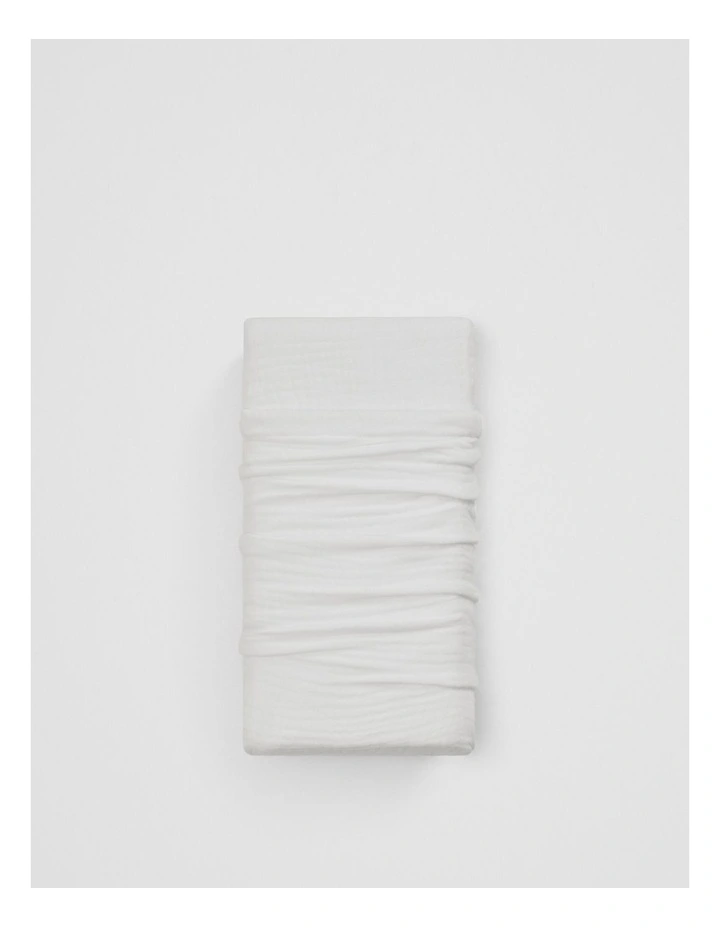 Lili Organically Grown Cotton Cot Fitted Sheet in Snow image 2