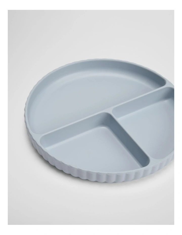 Billie Kids Divided Plate in Ciel Blue image 2