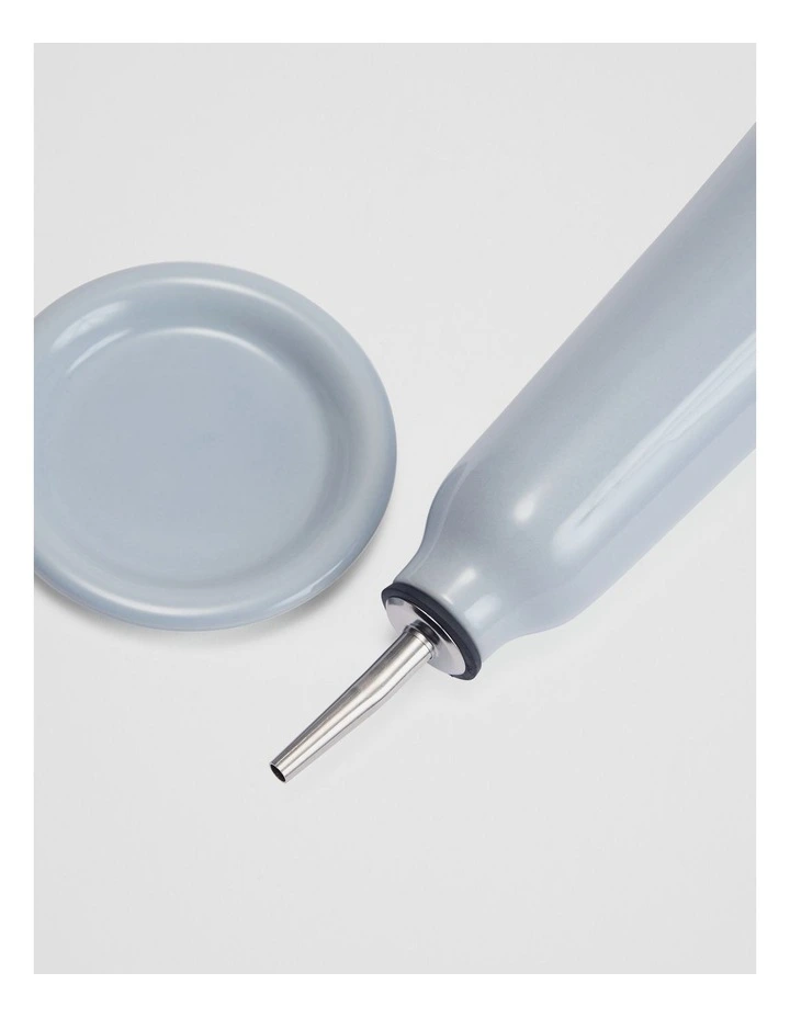 Elliot Oil Pourer in Cloud image 3