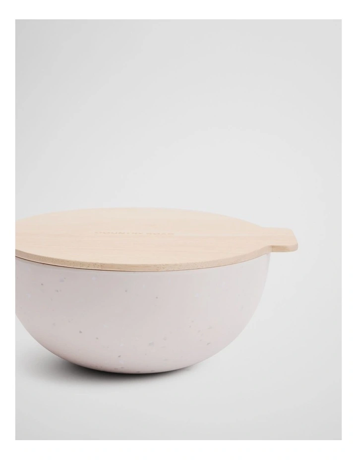 Lorne Small Salad Bowl in Natural image 2
