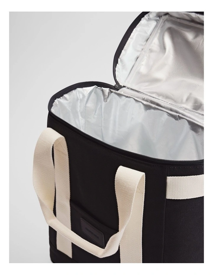Bay Medium Cooler Bag in Charcoal image 2
