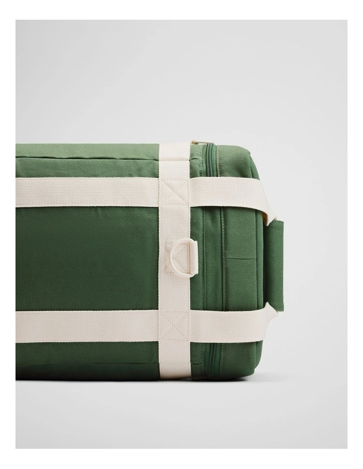 Bay Medium Cooler Bag in Evergreen image 4
