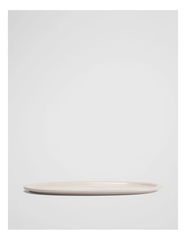 Elliot Large Platter in Natural image 4