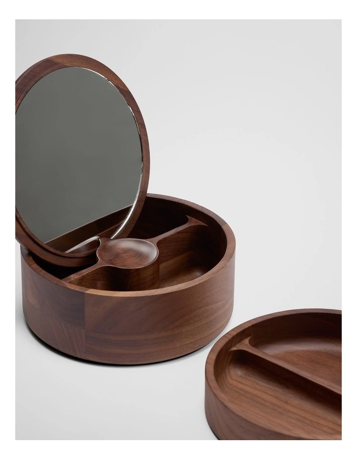 Sierra Large Jewellery Box in Walnut image 2