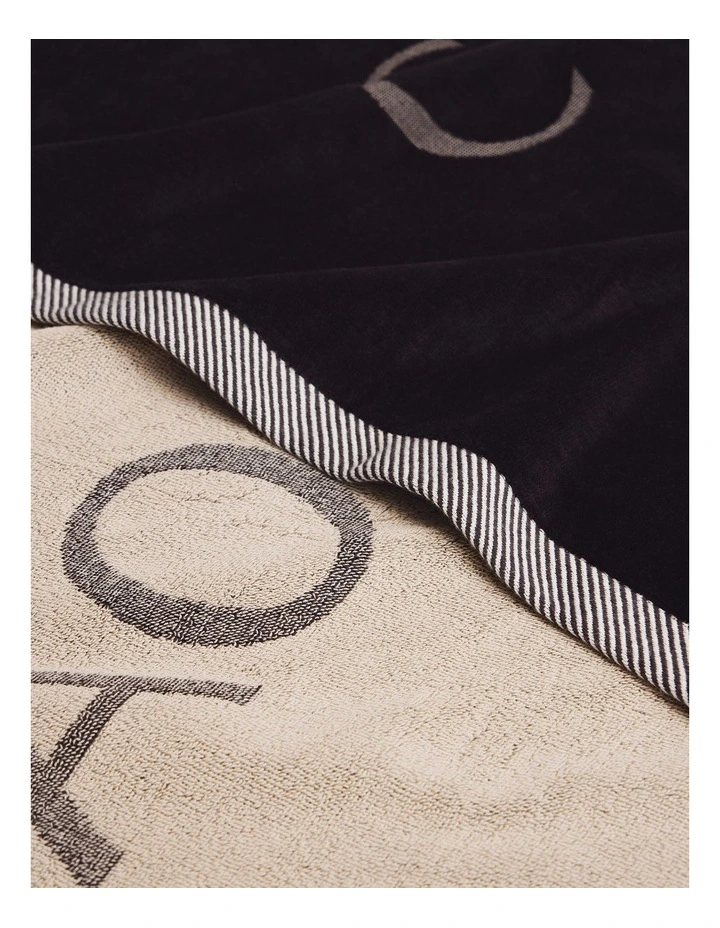 Tide Australian Cotton Beach Towel in Charcoal image 2