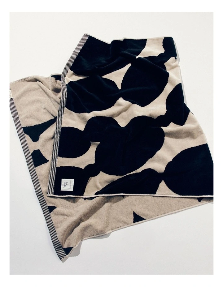 Country Road X Julie White Australian Cotton Sea Pearl Beach Towel in Charcoal Sand image 2