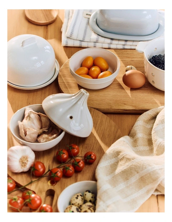 Leone Cloche & Dish Set in Natural image 2