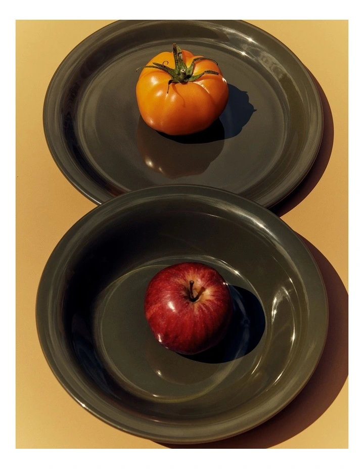 Shaye Shallow Bowl in Dark Olive image 5