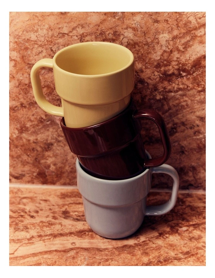 Danica Mug in Carmine image 2