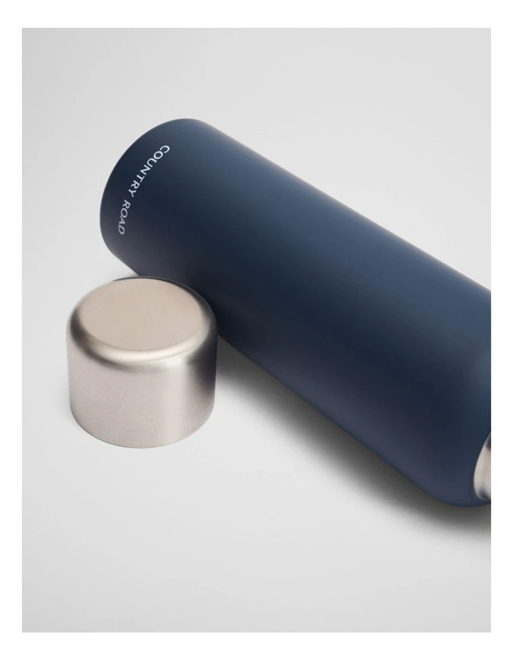 Rein Flask in Navy image 2